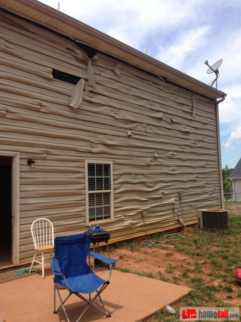 Vinyl Siding Melting Thanks to Roommate Who Lit a Bonfire 20 Feet Away